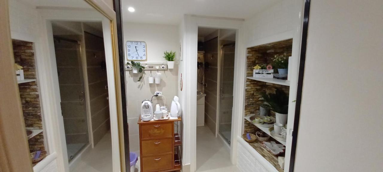 Awesomehouse Centre Bari Villa ภายนอก รูปภาพ